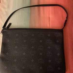 MCM Pouchette